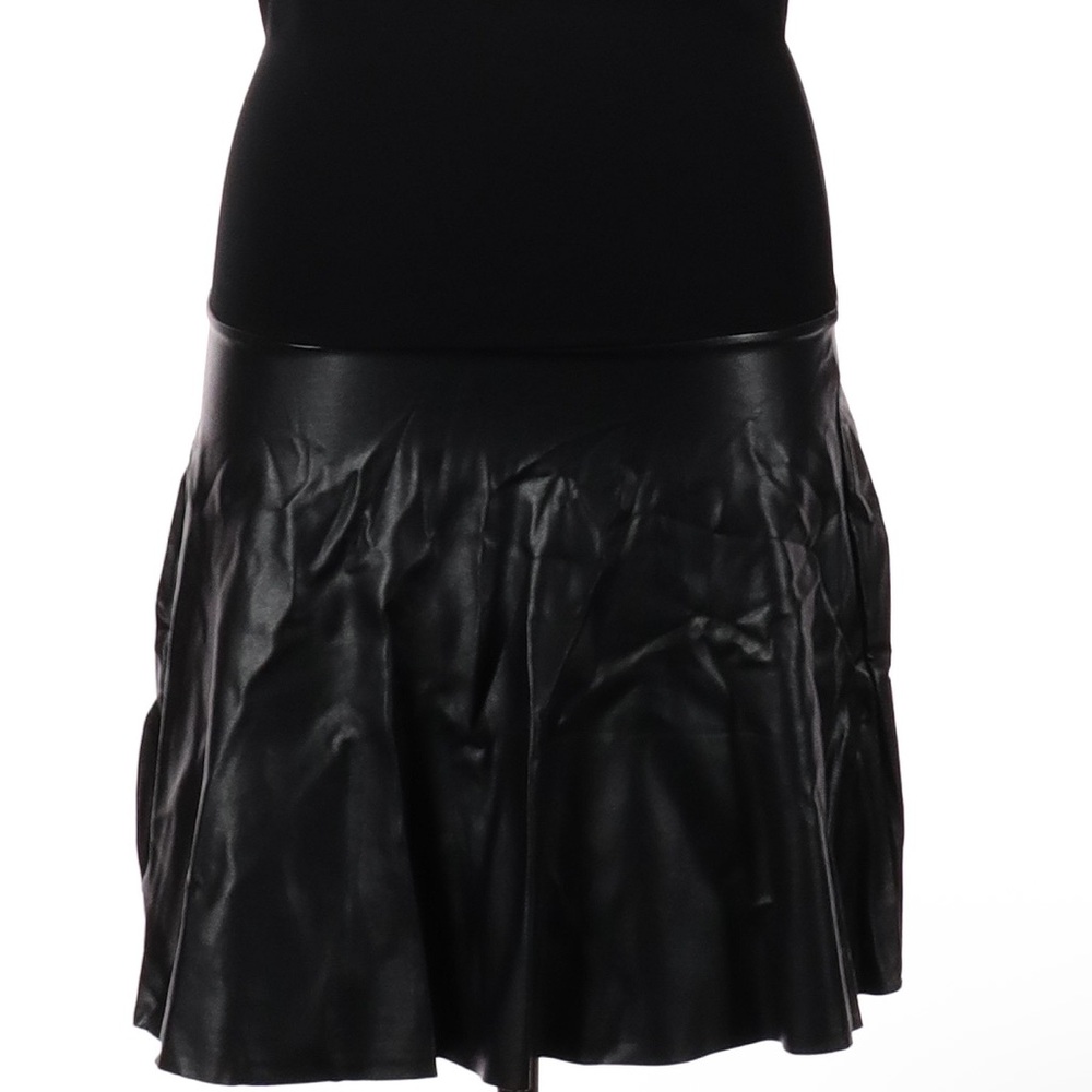 Aritzia Wilfred Free Women’s Black Faux Leather Flared Skirt Medium